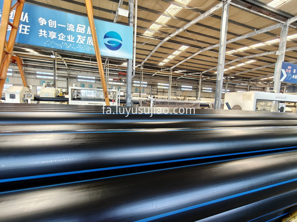 Polyethylene pressure pipe for water supply